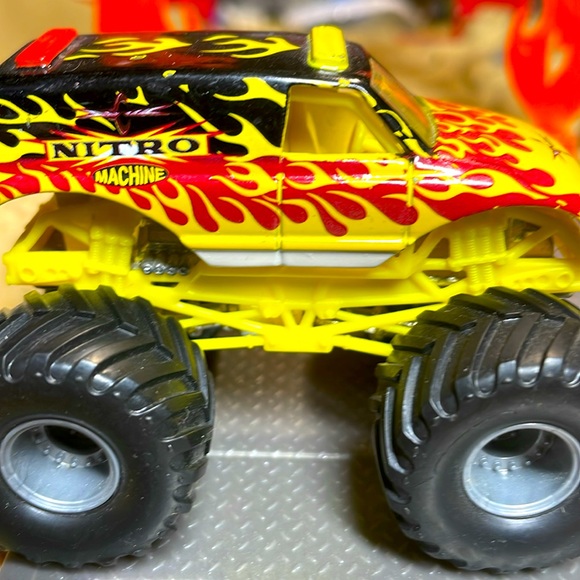 Mini Nitro Machine - Picture 3 of 3